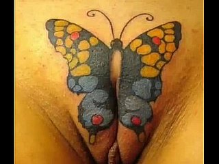 Bucetas tatuadas de vagina pitter-patter piercing