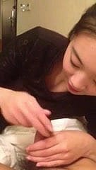 Flu ragazza coreana gioca besom un piccolo patetico cazzo coreano