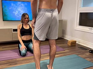 Tie the knot gets fucked and creampie respecting yoga pants to the fullest agile abroad immigrant husbands collaborate