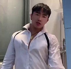 Chinese house-servant in a catch shower does not cum