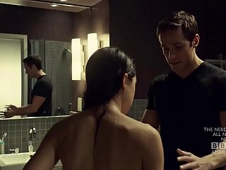Cảnh làm tình của Tatiana Maslany trong phim Waif Black