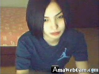 Una deliziosa ragazza coreana, arrapata all round webcam