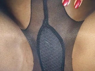 Alysha & # 039; сек нейлон нога, нога и усилитель; Жопа в черном Мода колготках